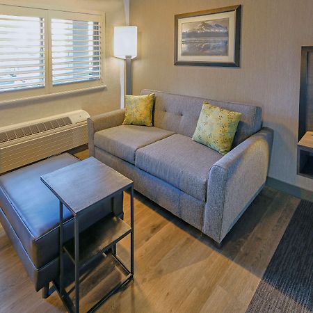 Best Western Plus Hilltop Inn Redding Eksteriør billede