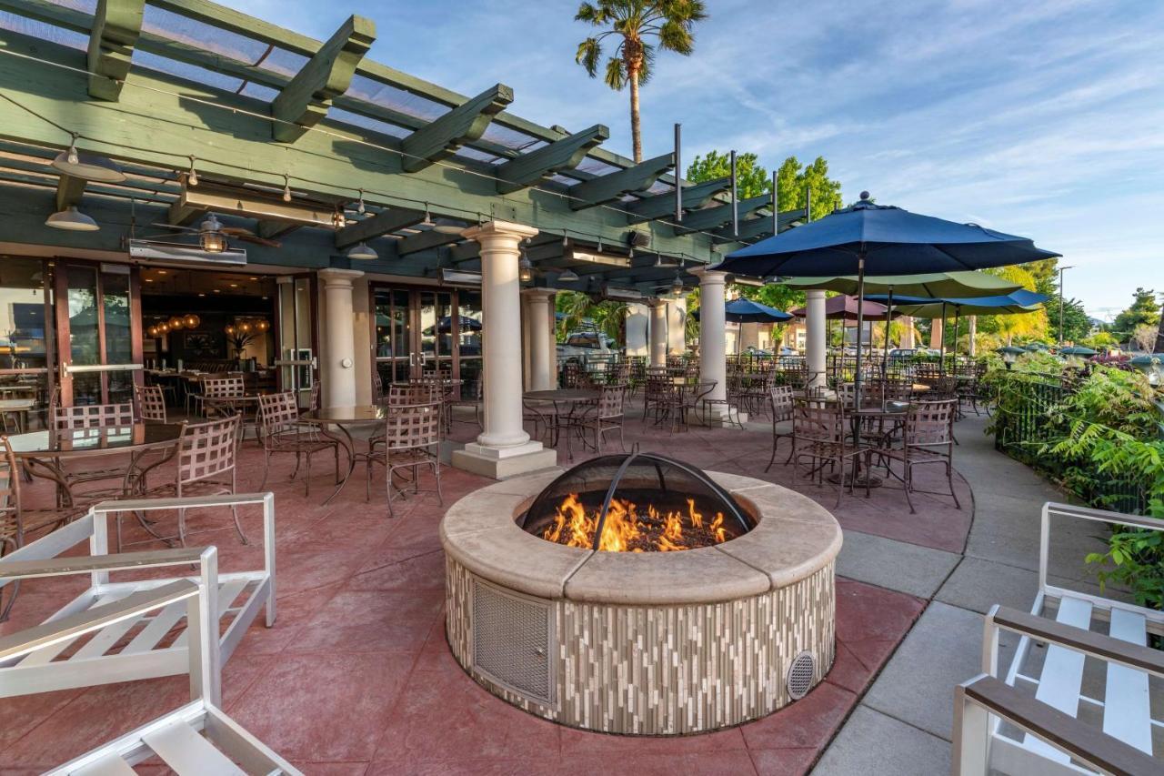 Best Western Plus Hilltop Inn Redding Eksteriør billede