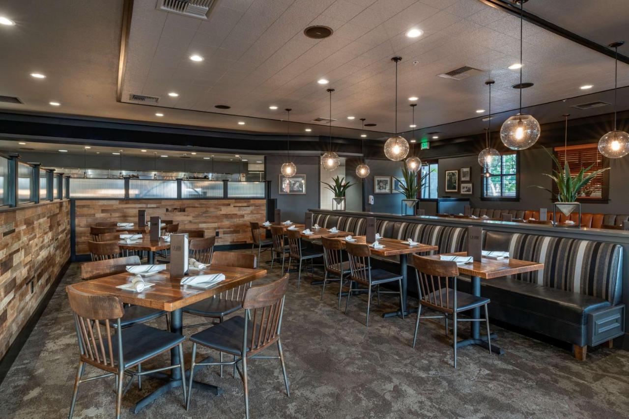 Best Western Plus Hilltop Inn Redding Eksteriør billede