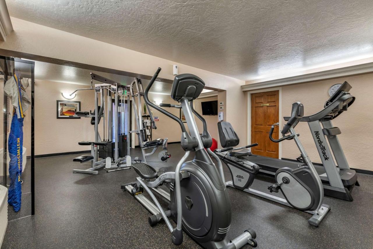 Best Western Plus Hilltop Inn Redding Eksteriør billede