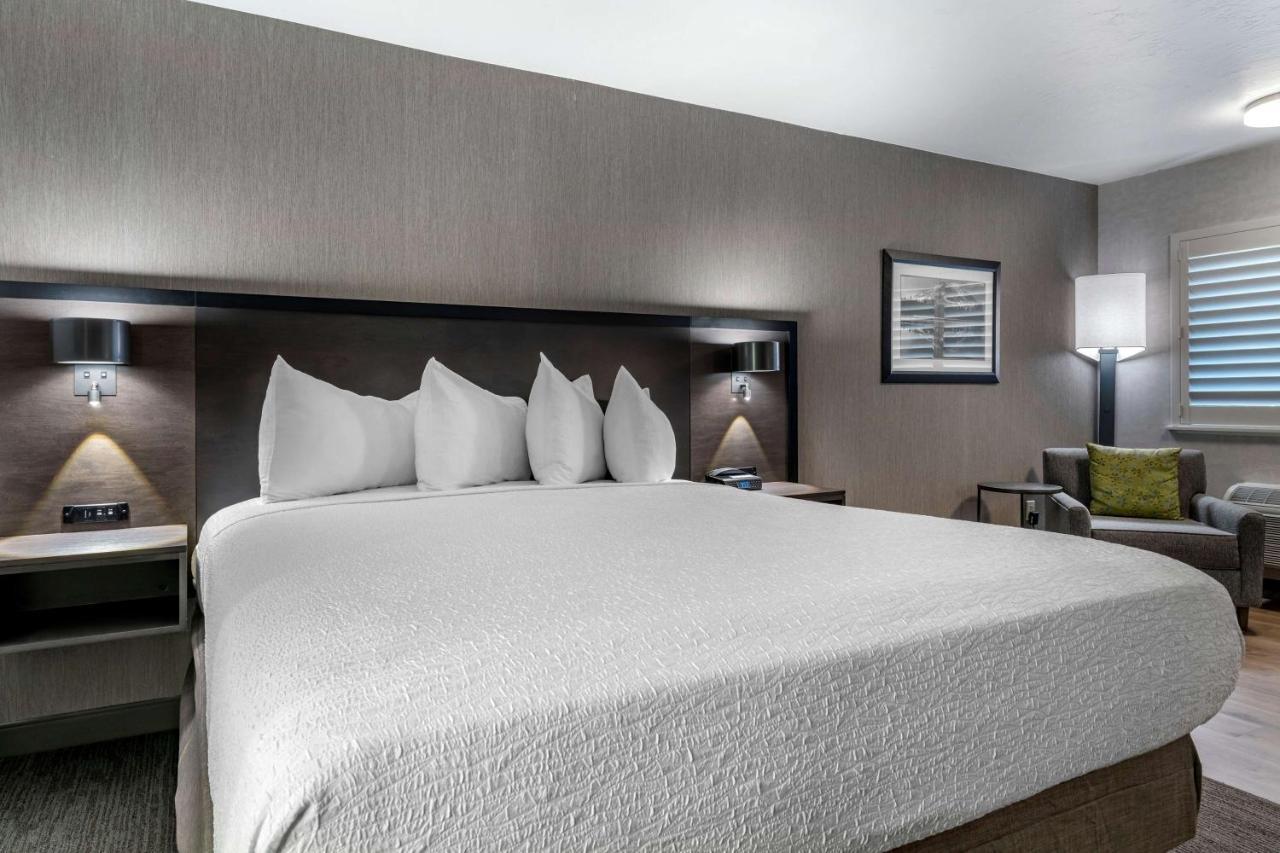 Best Western Plus Hilltop Inn Redding Eksteriør billede