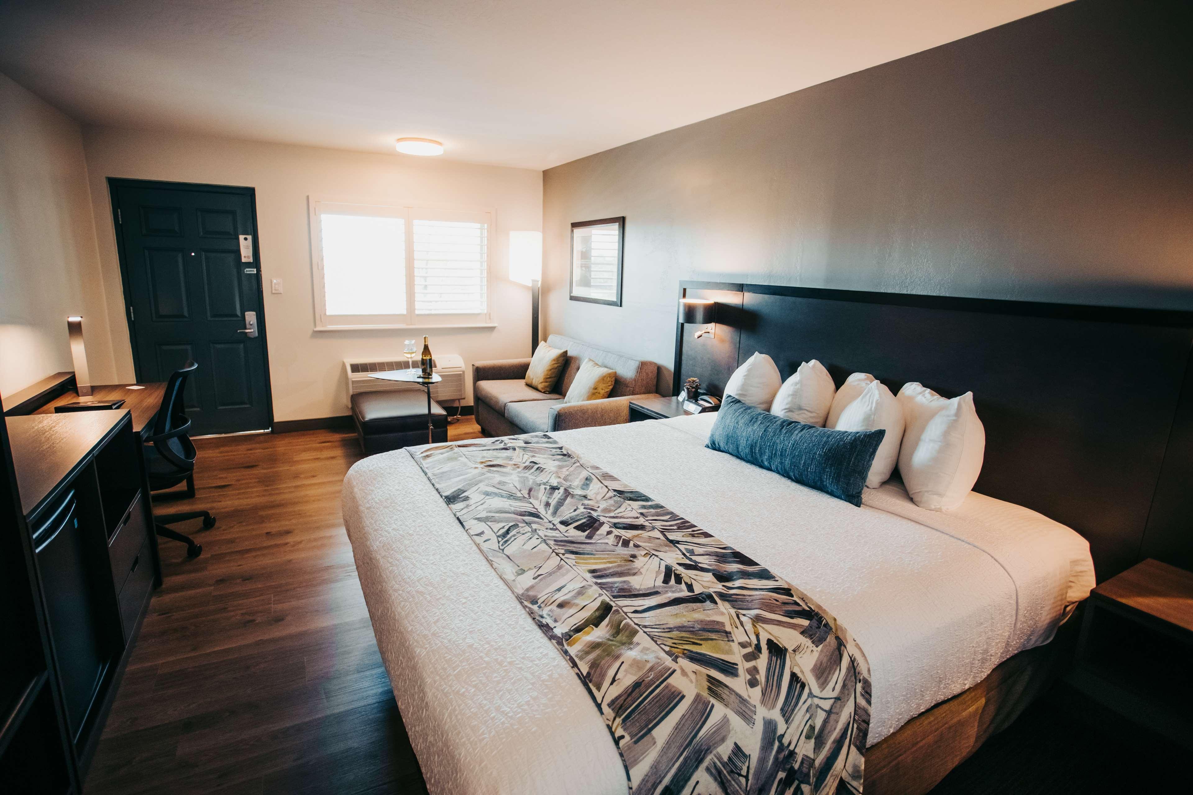 Best Western Plus Hilltop Inn Redding Eksteriør billede
