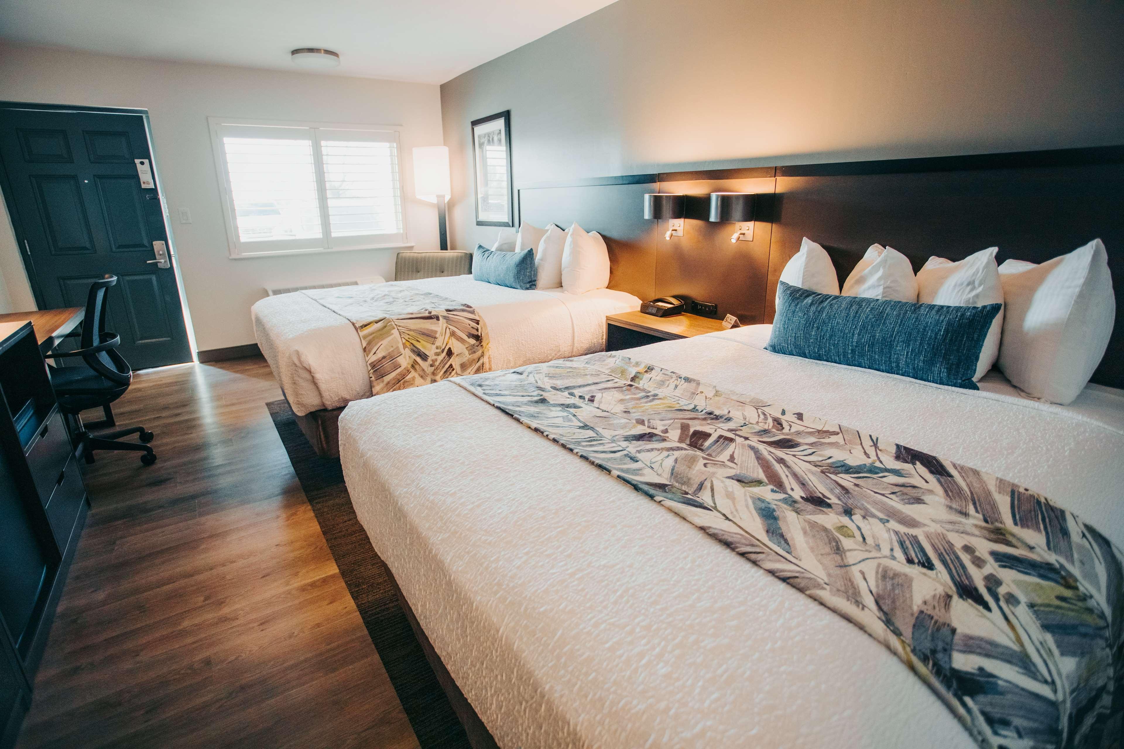 Best Western Plus Hilltop Inn Redding Eksteriør billede