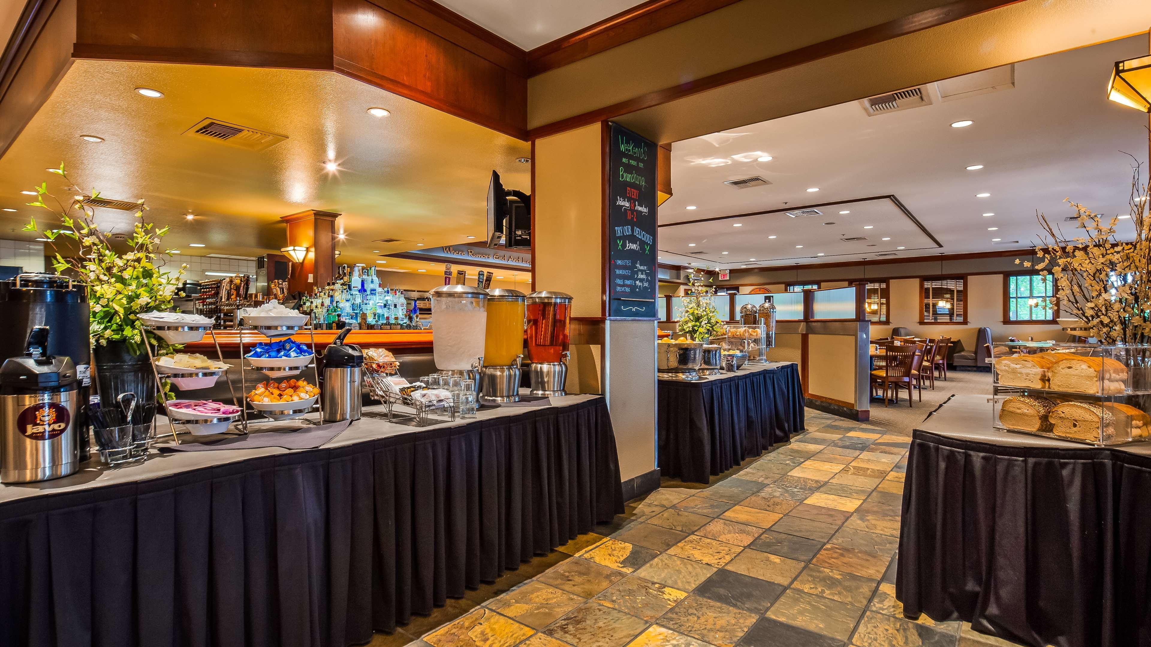 Best Western Plus Hilltop Inn Redding Eksteriør billede